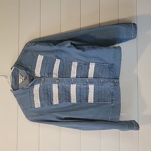 CHRISTOPHER & BANKS JEAN JACKET  LARGE  BLUE/WHITE